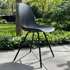 Nolon Noa-Pip Kunststof Tuinstoel Wit - Zwart Onderstel -VIDAXL Winkel c57fccfda1324724ac440d730f1e5024